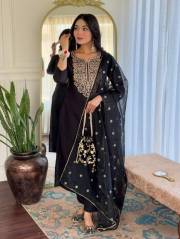 FVD  BLACK PARI